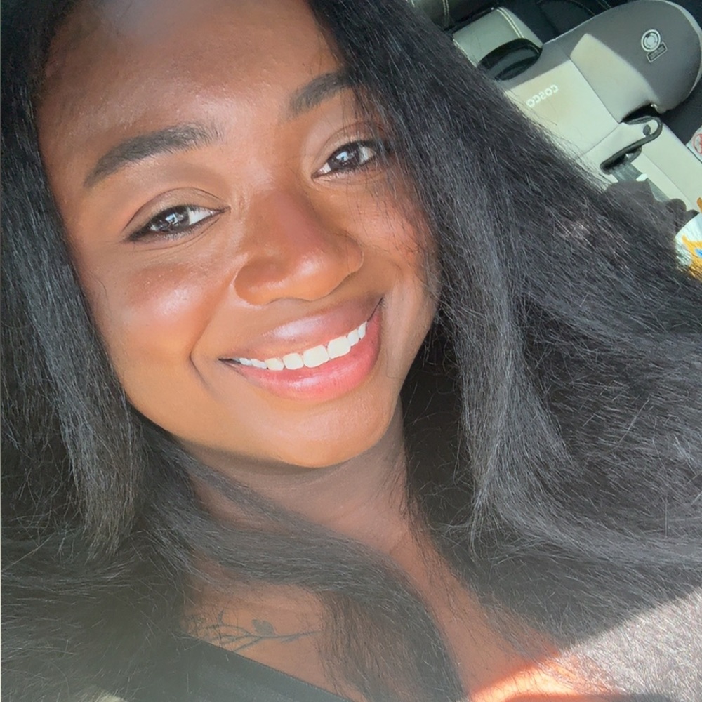 Meet your Posher, Jasmine